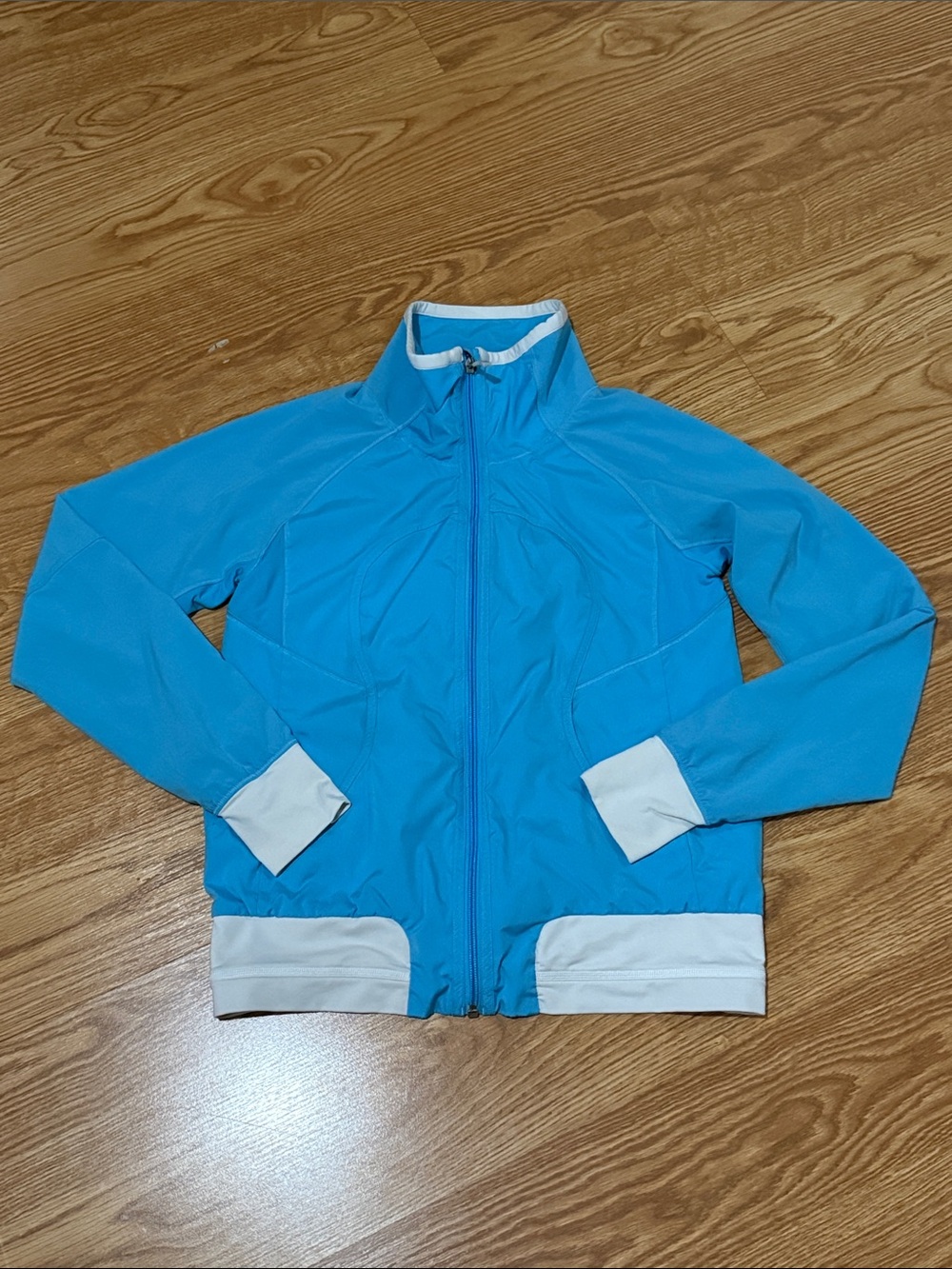 lululemon athletica Bright Blue Full-Zip Windbreaker with White Trim